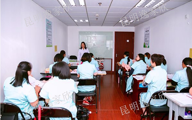 官渡区产后康复师培训哪家好,产后康复师