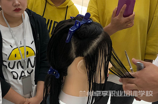 兰州新区美甲哪家专业,培训