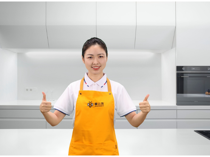 请保洁阿姨清洁厨房价钱,大扫除