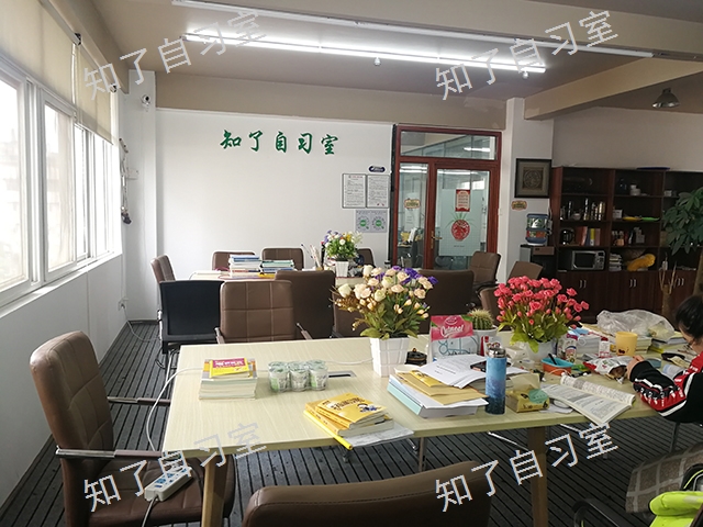 盘龙区考研自习室哪家便宜,自习室