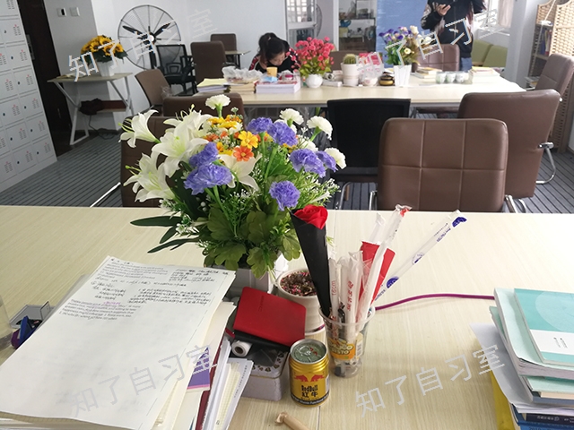 官渡区收费自习室哪家好,自习室