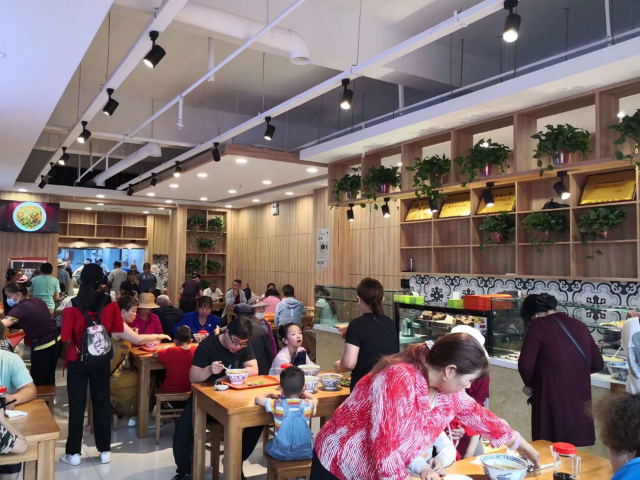 兰州牛肉面加盟公司那家好,牛肉面