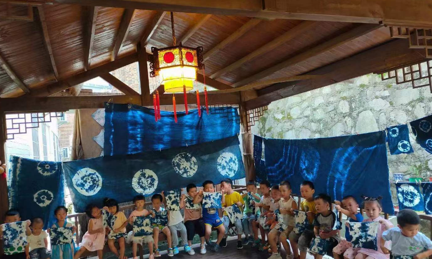 青岩古镇欣盛楠苑幼儿园怎么收费,园