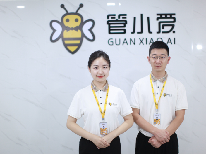 请家政保洁小时工打扫阳台价格,大扫除