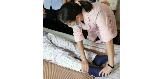 虹口区一对一医院护工多少钱,医院护工