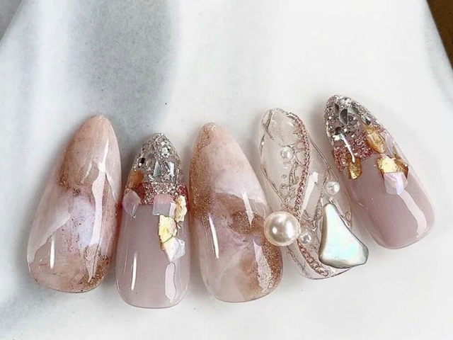 美甲师培训学费多少钱,美甲培训