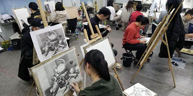 广电附近哪里美术教的好,美术