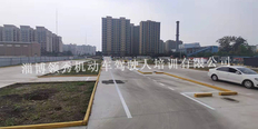 淄博市实验中学附近哪家驾校练车时间自由 领秀驾校供应