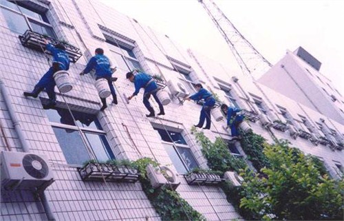 湖北高空作业外墙清洗价格哪家便宜,外墙清洗